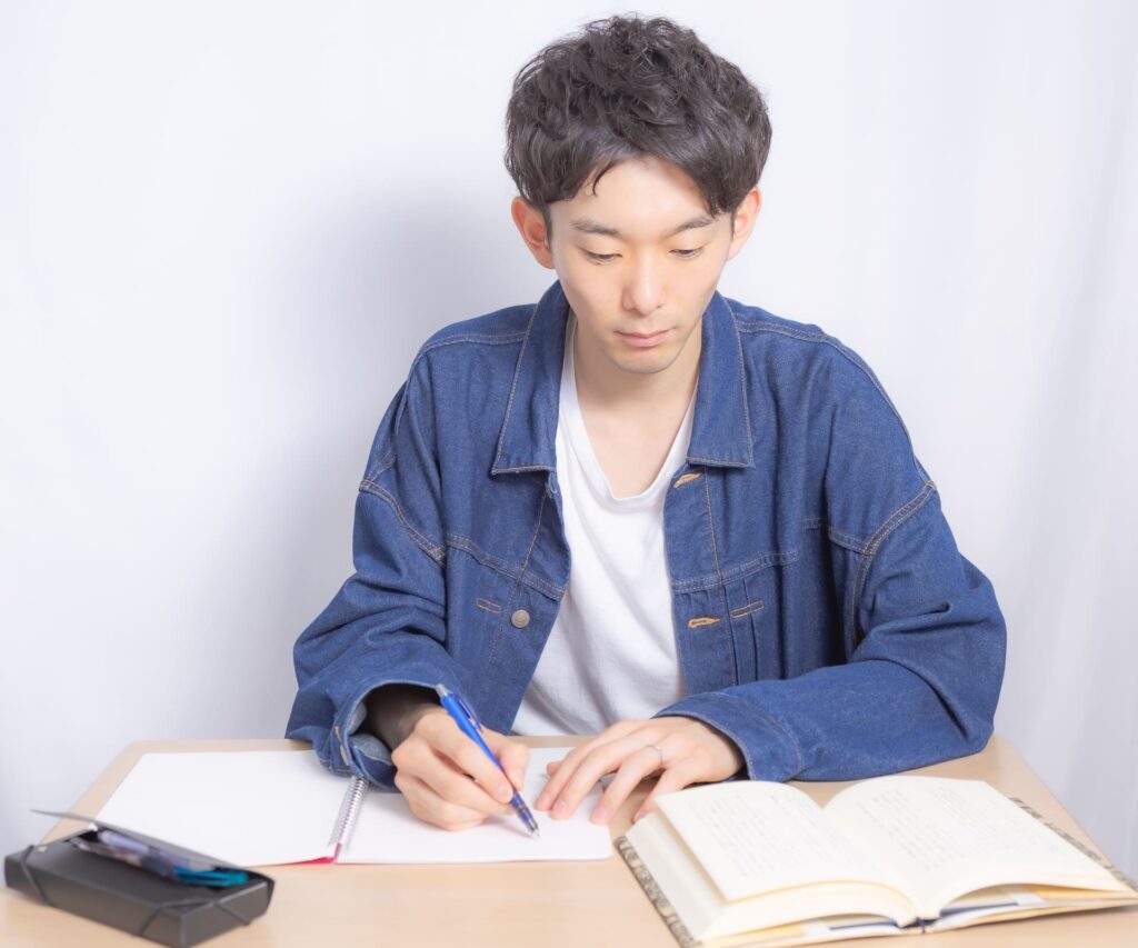 東大合格に必要な勉強時間について学年 平日休日ごとに解説 東大勉強図鑑