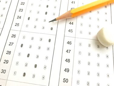 マーク模試が苦手に感じる原因とオススメ克服法を東大生が解説